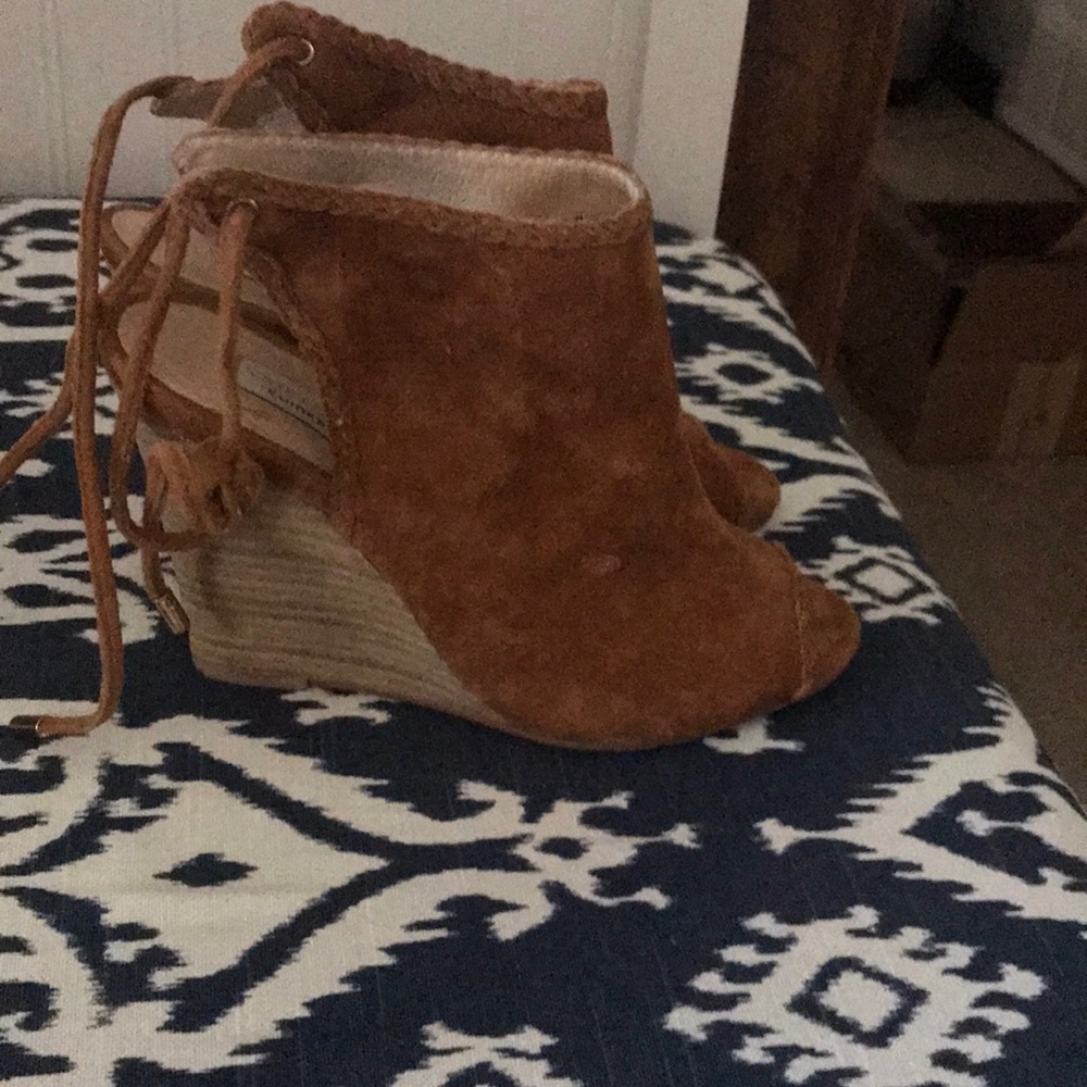 Chinese Laundry Kristin Cavallari Larox Wedges